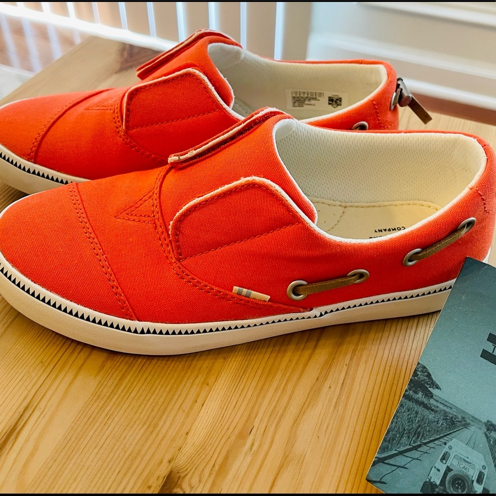 NEW!!! NEW!!! TOMS orange color Y4 can fit W6